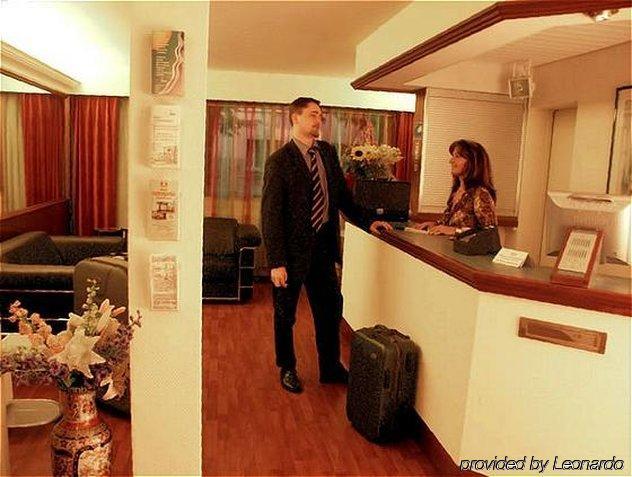 Metropol 3* Biel